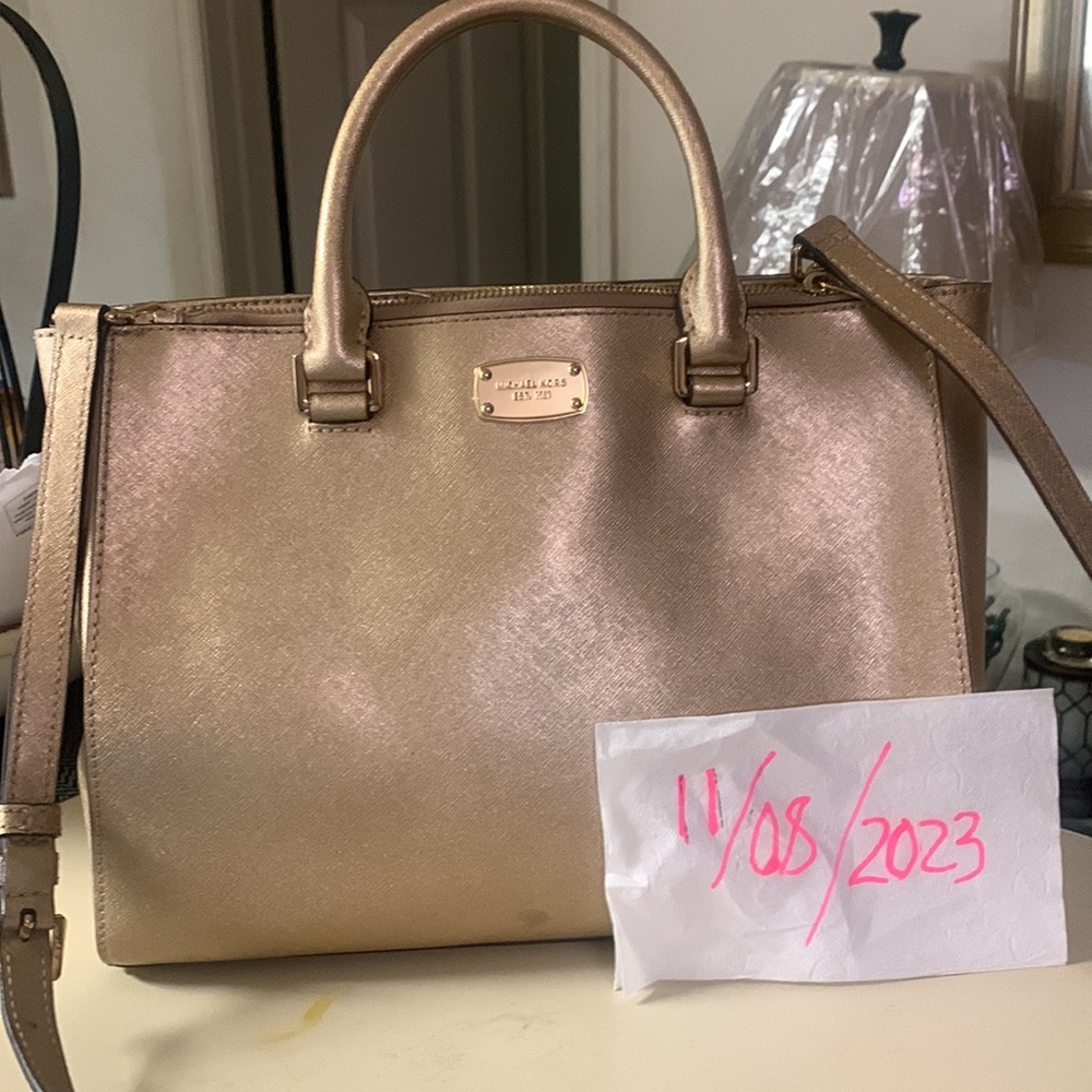 🔇 Sale $30 Michael Kors Purse - Picture 16 of 16